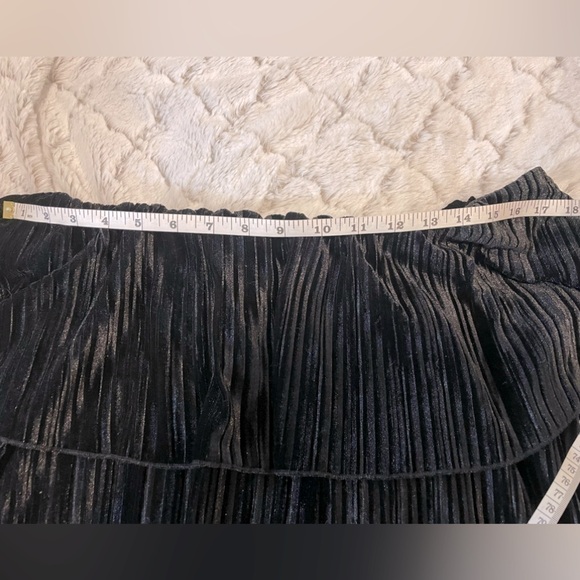 NWT sanctuary off shoulder velvet dress - Picture 8 of 9